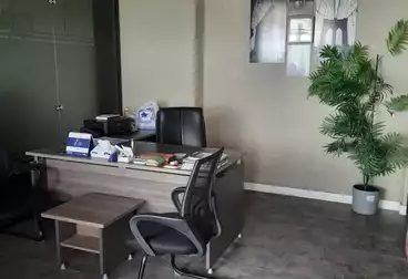 Administrative For rent - 4 rooms - floor 3