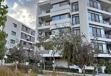 Apartment with Garden For sale - 2 rooms - floor 0