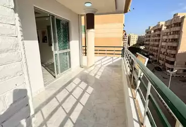شقق للبيع - 3 غرف - بالدور 4