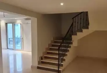 Apartments For sale - 3 rooms - floor 3
