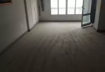 Apartments For sale - 3 rooms - floor 4