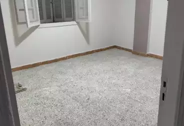 Apartments For sale - 2 rooms - floor 4