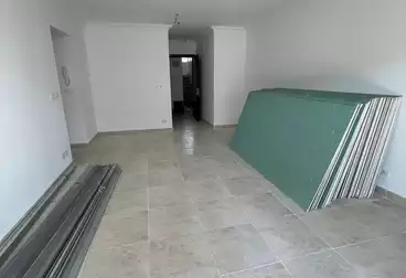 Apartments For sale - 3 rooms - floor 4
