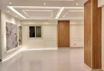 Apartments For rent - 3 rooms - floor 4