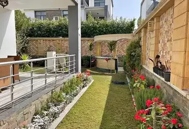 Apartment with Garden For sale - 2 rooms - floor 0