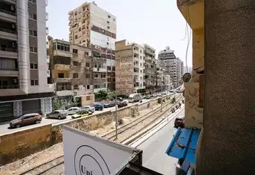 إداري للبيع - 4 غرف - بالدور 1