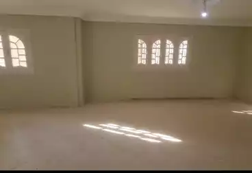 شقق للبيع - 3 غرف - بالدور 1