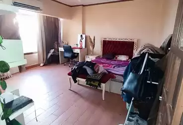 Apartments For sale - 3 rooms - floor 8