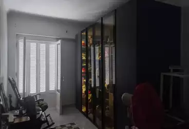 Apartments For sale - 2 rooms - floor 4