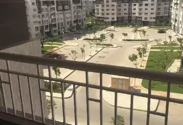 Apartments For rent - 3 rooms - floor 5