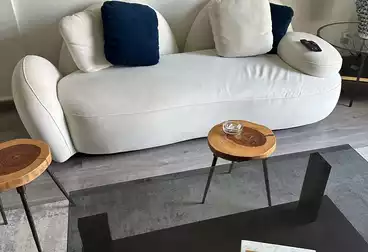 Apartments For rent - 3 rooms - floor 5