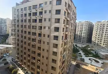 Apartments For sale - 3 rooms - floor 8
