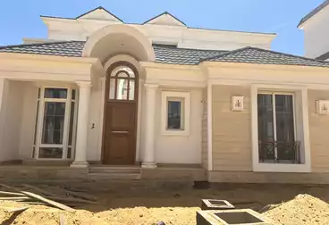 Villas For sale - 4 rooms