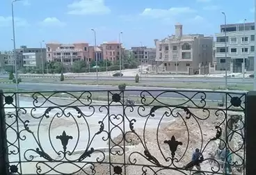 فلل للبيع - 8 غرف