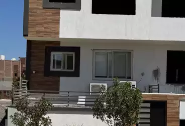Apartments For sale - 3 rooms - floor 1