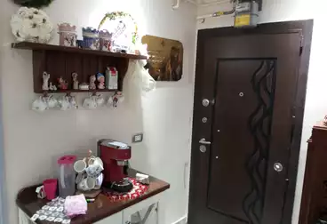 Apartments For sale - 2 rooms - floor 7