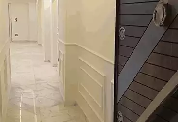 Apartments For sale - 3 rooms - floor 8