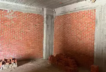 Apartments For sale - 4 rooms - floor 1