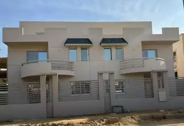 Villas For sale - 6 rooms