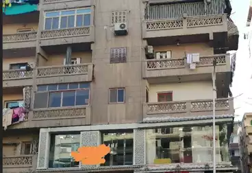 Showroom For sale