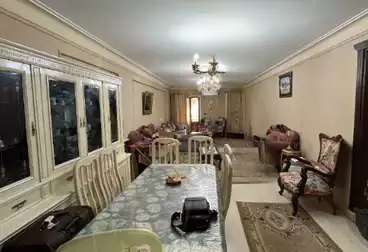 عقارات للبيع - 3 غرف - بالدور 1
