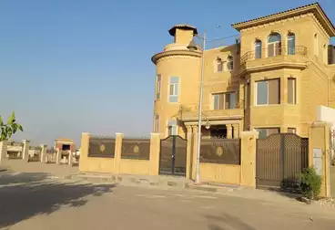 Villas For sale - 12 rooms