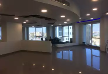 Administrative Building For rent - 40 rooms - floor 0