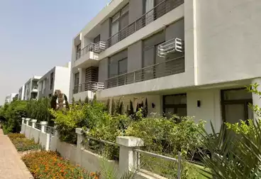 Duplex with Garden For sale - 4 rooms - floor 0