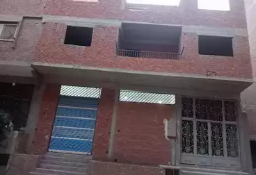 House / Home For sale - 6 rooms