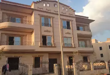 Duplex with Garden For sale - 4 rooms - floor 0