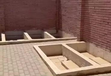 مدافن للبيع