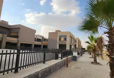 تجاري للإيجار - بالدور 0