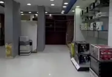 Showroom For sale