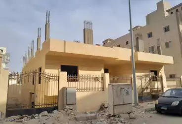 شقق للبيع - 3 غرف - بالدور 1