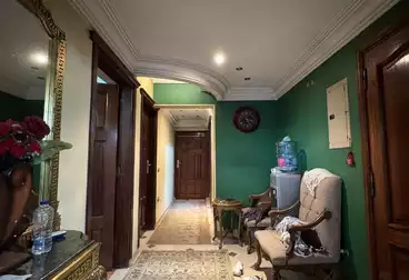 Apartments For sale - 3 rooms - floor 1