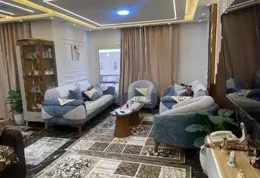 شقق مفروشة للبيع - 3 غرف - بالدور 4