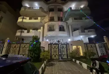 شقق مفروشة للإيجار - 4 غرف - بالدور 3
