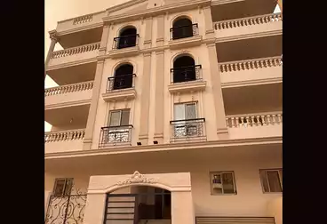 شقق للبيع - 3 غرف - بالدور 0