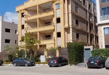 شقق للبيع - 4 غرف - بالدور 3