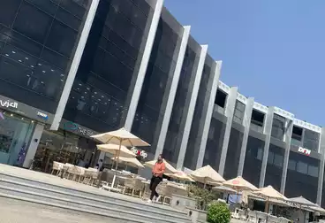 إداري للإيجار