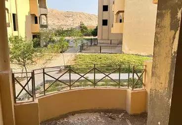 دوبلكس بحديقة للبيع - 4 غرف - بالدور 0