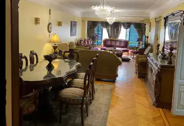 Furnished Apartment For sale - 3 rooms - floor 3