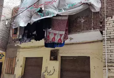 Building For sale - 4 rooms