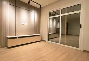undefined undefined - 2 rooms - floor 5