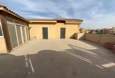 Apartments For sale - 4 rooms - floor 2