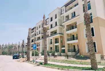 ستوديو بحديقة للبيع - 1 غرف - بالدور 0