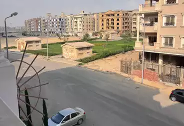 Apartments For sale - 3 rooms - floor 2
