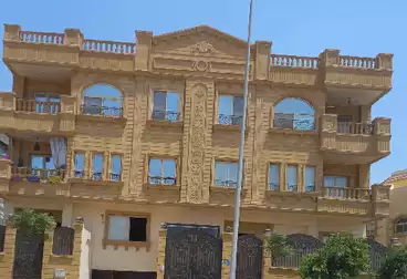 Apartments For sale - 5 rooms - floor 1