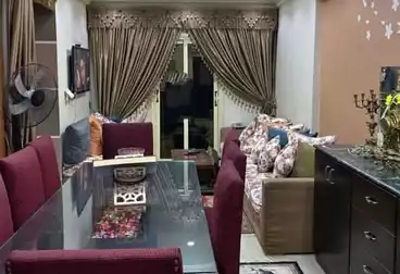 شقق للبيع - 3 غرف - بالدور 8