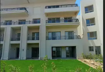 Apartment with Garden For sale - 3 rooms - floor 0